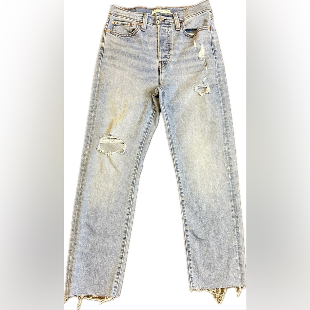 ✨Levi Strauss & Co. Light-wash Wedgie Straight High Rise Jeans Raw Hem Size 28